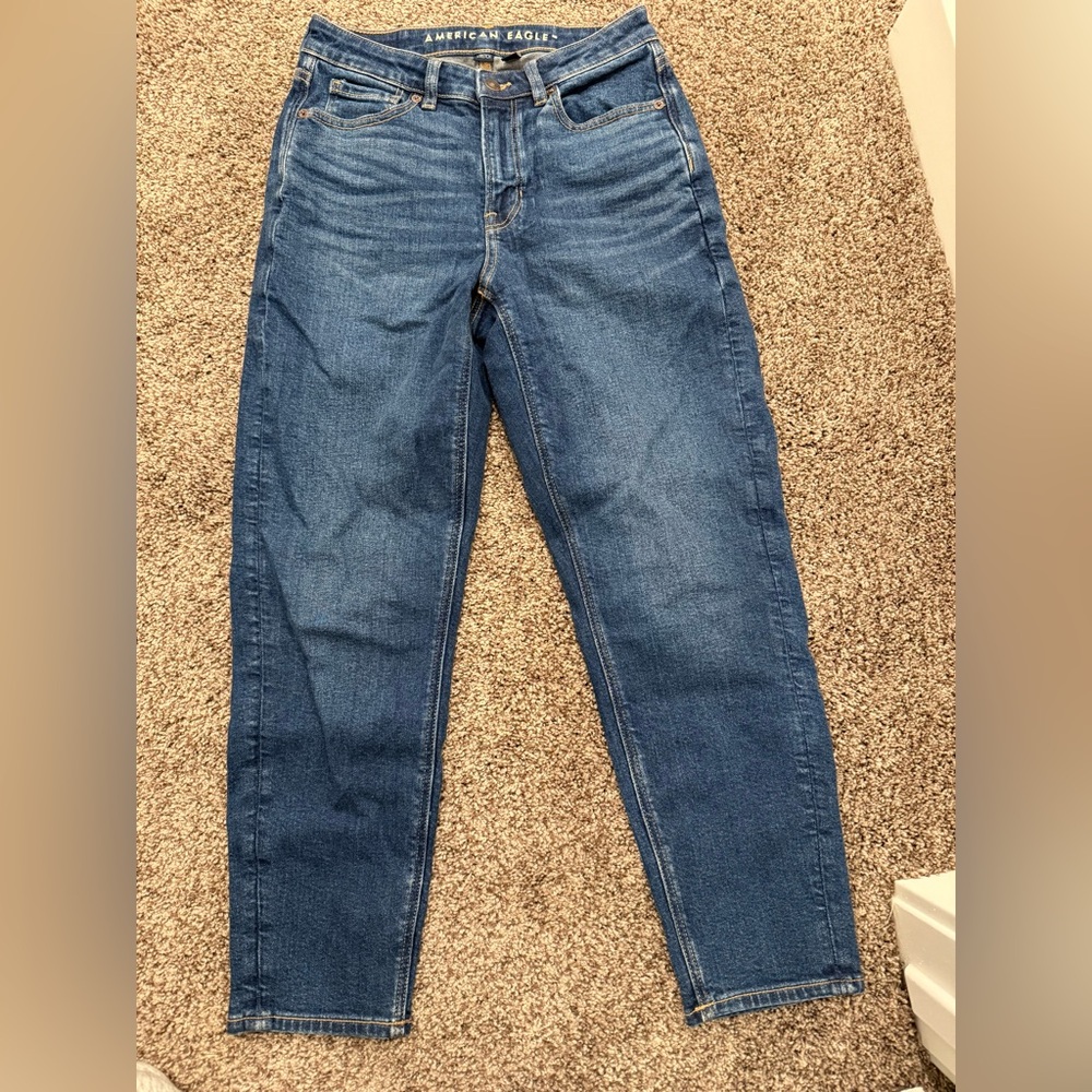 A&E Short Mom Jeans - Picture 4 of 4